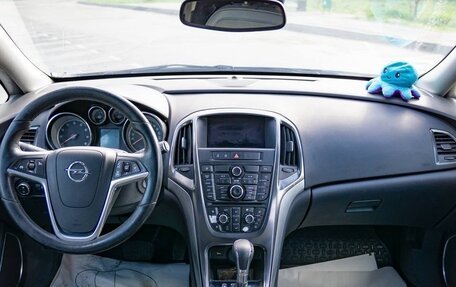 Opel Astra J, 2010 год, 600 000 рублей, 15 фотография