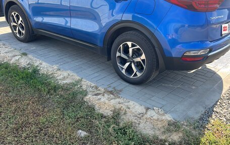 KIA Sportage IV рестайлинг, 2019 год, 2 200 000 рублей, 4 фотография