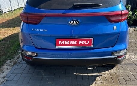 KIA Sportage IV рестайлинг, 2019 год, 2 200 000 рублей, 6 фотография