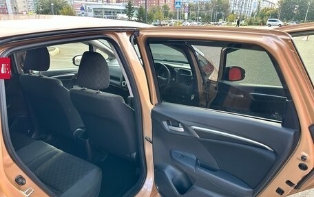 Honda Fit III, 2013 год, 1 100 000 рублей, 10 фотография