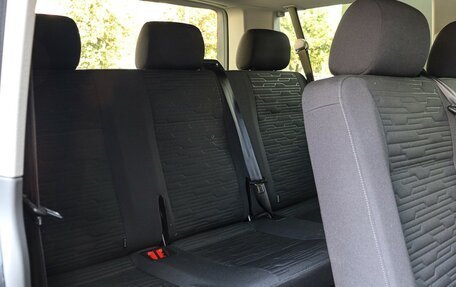 Volkswagen Caravelle T6 рестайлинг, 2021 год, 4 600 000 рублей, 11 фотография