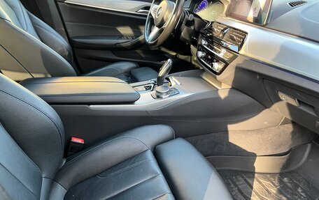 BMW 5 серия, 2019 год, 3 600 000 рублей, 4 фотография