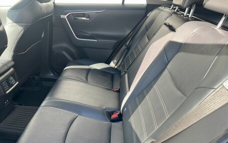 Toyota RAV4, 2021 год, 3 200 000 рублей, 24 фотография