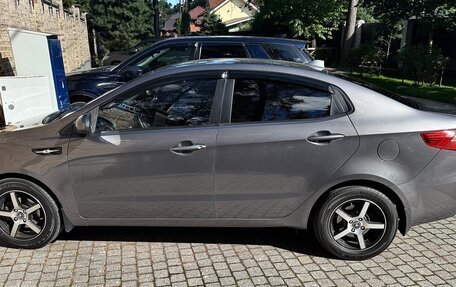 KIA Rio III рестайлинг, 2014 год, 730 000 рублей, 2 фотография