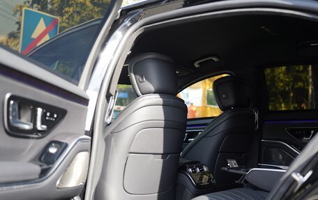 Mercedes-Benz S-Класс, 2020 год, 20 000 000 рублей, 30 фотография