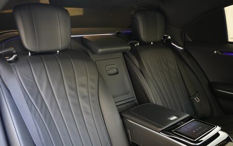 Mercedes-Benz S-Класс, 2020 год, 20 000 000 рублей, 35 фотография
