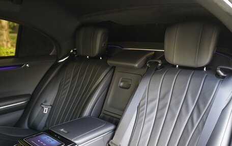 Mercedes-Benz S-Класс, 2020 год, 20 000 000 рублей, 36 фотография