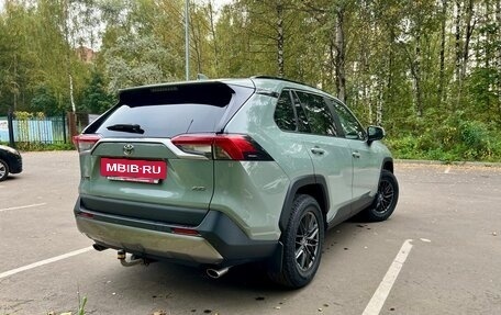 Toyota RAV4, 2019 год, 3 500 000 рублей, 3 фотография