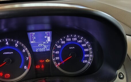 Hyundai Solaris II рестайлинг, 2016 год, 650 000 рублей, 3 фотография