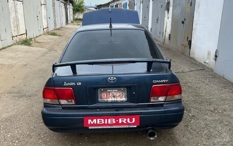 Toyota Camry V40, 1996 год, 490 000 рублей, 3 фотография