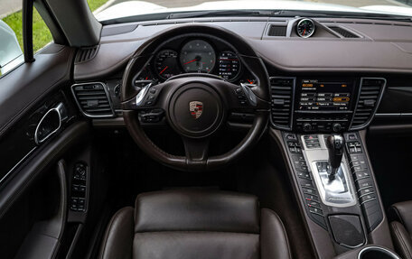 Porsche Panamera II рестайлинг, 2013 год, 2 349 000 рублей, 13 фотография