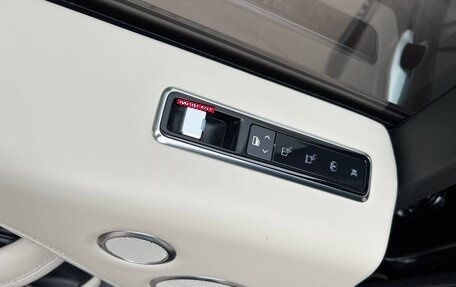 Land Rover Range Rover IV рестайлинг, 2018 год, 7 499 000 рублей, 26 фотография