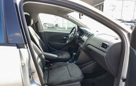 Volkswagen Polo VI (EU Market), 2011 год, 370 000 рублей, 13 фотография