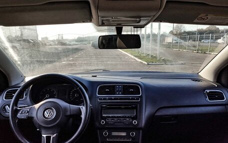 Volkswagen Polo VI (EU Market), 2011 год, 370 000 рублей, 17 фотография