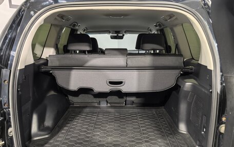 Toyota Land Cruiser Prado 150 рестайлинг 2, 2021 год, 5 399 000 рублей, 9 фотография