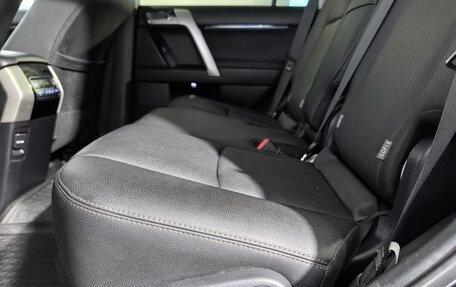 Toyota Land Cruiser Prado 150 рестайлинг 2, 2021 год, 5 399 000 рублей, 14 фотография