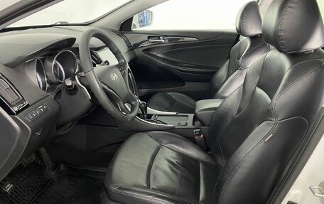 Hyundai Sonata VI, 2011 год, 1 180 000 рублей, 12 фотография