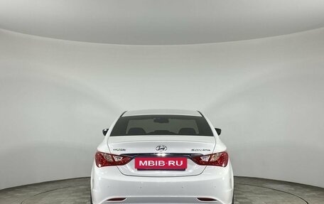 Hyundai Sonata VI, 2011 год, 1 180 000 рублей, 8 фотография