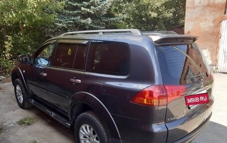 Mitsubishi Pajero Sport II рестайлинг, 2012 год, 1 900 000 рублей, 3 фотография