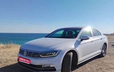 Volkswagen Passat B8 рестайлинг, 2018 год, 2 100 000 рублей, 1 фотография