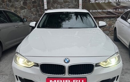 BMW 3 серия, 2015 год, 2 100 000 рублей, 2 фотография