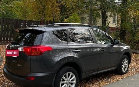 Toyota RAV4, 2013 год, 1 850 000 рублей, 2 фотография