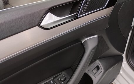Volkswagen Passat B8 рестайлинг, 2018 год, 2 100 000 рублей, 13 фотография