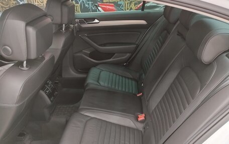 Volkswagen Passat B8 рестайлинг, 2018 год, 2 100 000 рублей, 16 фотография