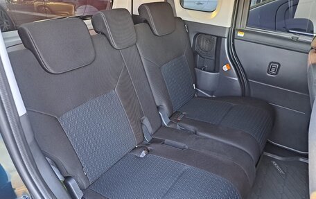 Toyota Roomy I, 2021 год, 1 650 000 рублей, 4 фотография