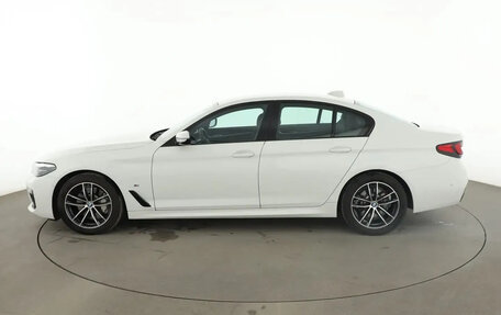 BMW 5 серия, 2022 год, 4 400 000 рублей, 3 фотография