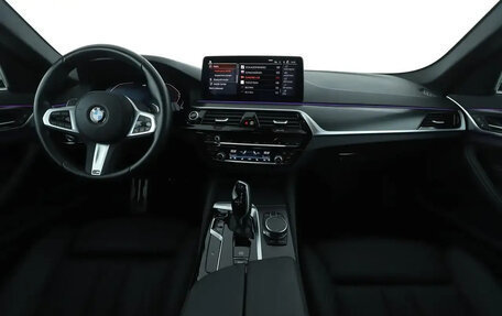 BMW 5 серия, 2022 год, 4 400 000 рублей, 9 фотография