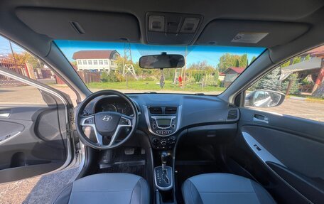 Hyundai Solaris II рестайлинг, 2011 год, 899 000 рублей, 18 фотография