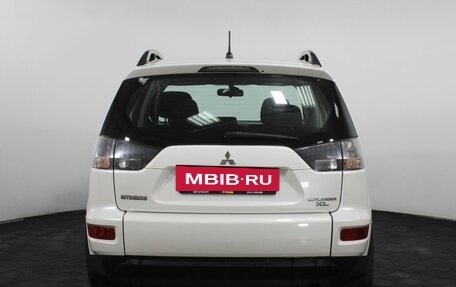 Mitsubishi Outlander III рестайлинг 3, 2010 год, 1 045 000 рублей, 7 фотография