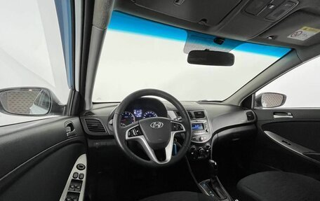 Hyundai Solaris II рестайлинг, 2014 год, 900 000 рублей, 13 фотография