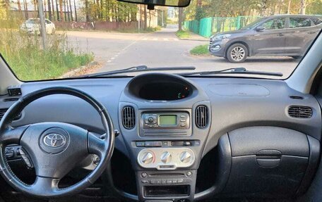Toyota Yaris Verso, 2004 год, 385 000 рублей, 12 фотография