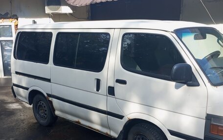 Toyota HiAce H100, 2002 год, 360 000 рублей, 2 фотография