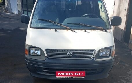 Toyota HiAce H100, 2002 год, 360 000 рублей, 1 фотография