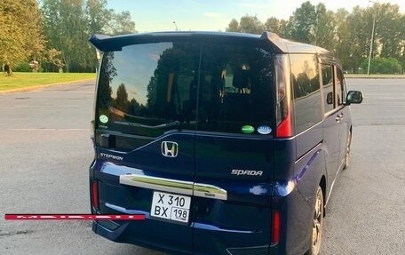 Honda Stepwgn IV, 2018 год, 2 600 000 рублей, 3 фотография