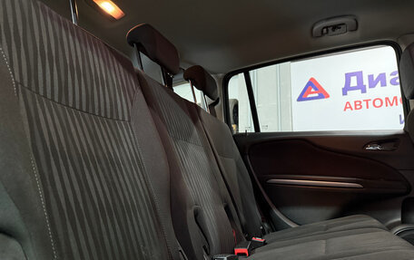 Opel Zafira C рестайлинг, 2013 год, 1 130 000 рублей, 19 фотография