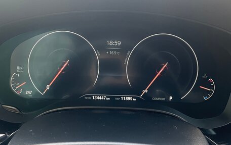 BMW 5 серия, 2018 год, 3 000 000 рублей, 15 фотография