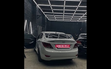 Hyundai Solaris II рестайлинг, 2013 год, 750 000 рублей, 4 фотография