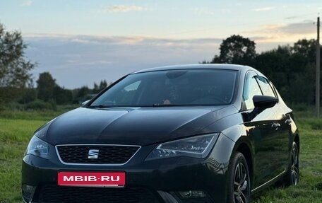 SEAT Leon III, 2013 год, 830 000 рублей, 1 фотография