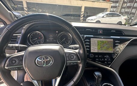 Toyota Camry, 2019 год, 3 500 000 рублей, 10 фотография
