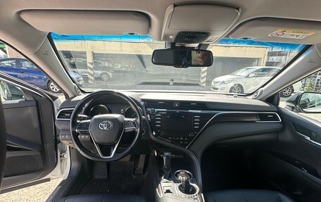 Toyota Camry, 2019 год, 3 500 000 рублей, 13 фотография