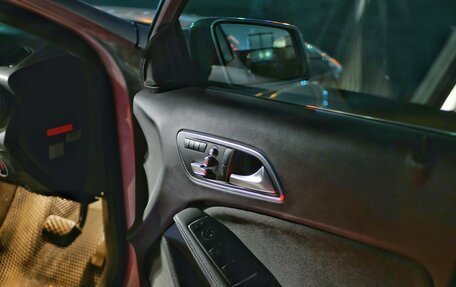 Mercedes-Benz A-Класс, 2017 год, 1 500 000 рублей, 12 фотография