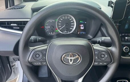 Toyota Corolla, 2022 год, 1 750 000 рублей, 13 фотография