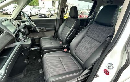 Honda Freed II, 2019 год, 997 000 рублей, 12 фотография