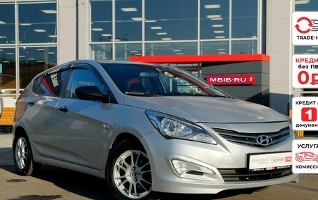 Hyundai Solaris II рестайлинг, 2015 год, 760 020 рублей, 1 фотография