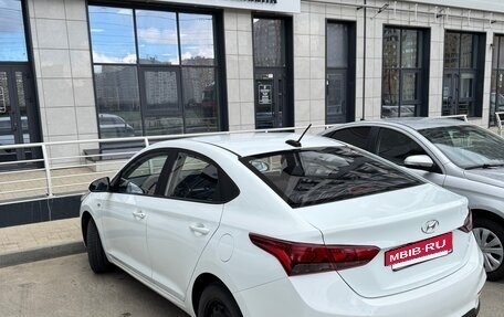 Hyundai Solaris II рестайлинг, 2019 год, 950 000 рублей, 4 фотография