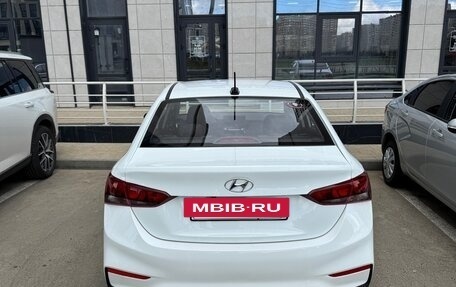Hyundai Solaris II рестайлинг, 2019 год, 950 000 рублей, 5 фотография